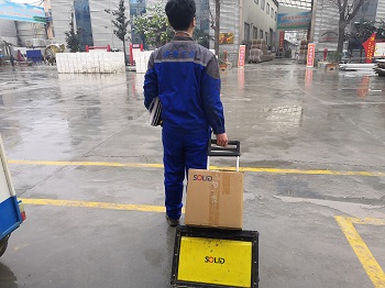 索雷工業(yè)現(xiàn)場4小時修復(fù)烘缸軸頭磨